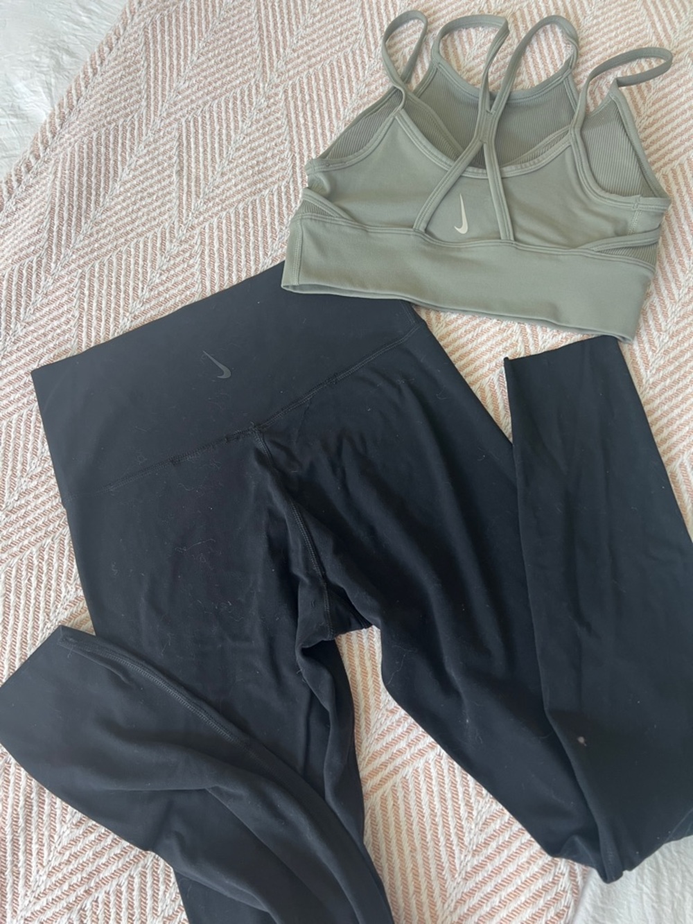 Nike Olive Sports Bra and Black Leggings Active Set